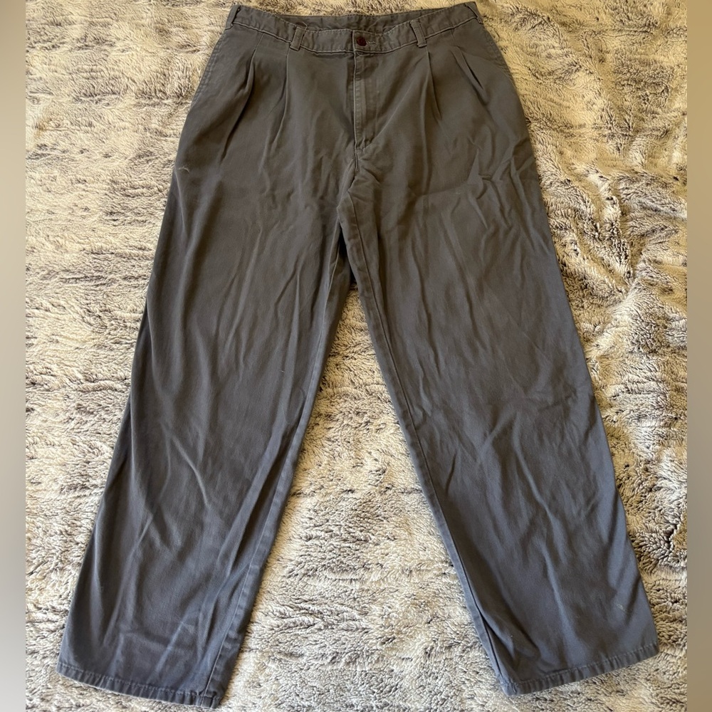 Dockers Men's Charcoal Chinos